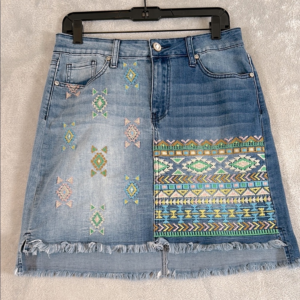 Hydraulic Soho High Rise embroidered frayed hem Denim Skirt sz 10